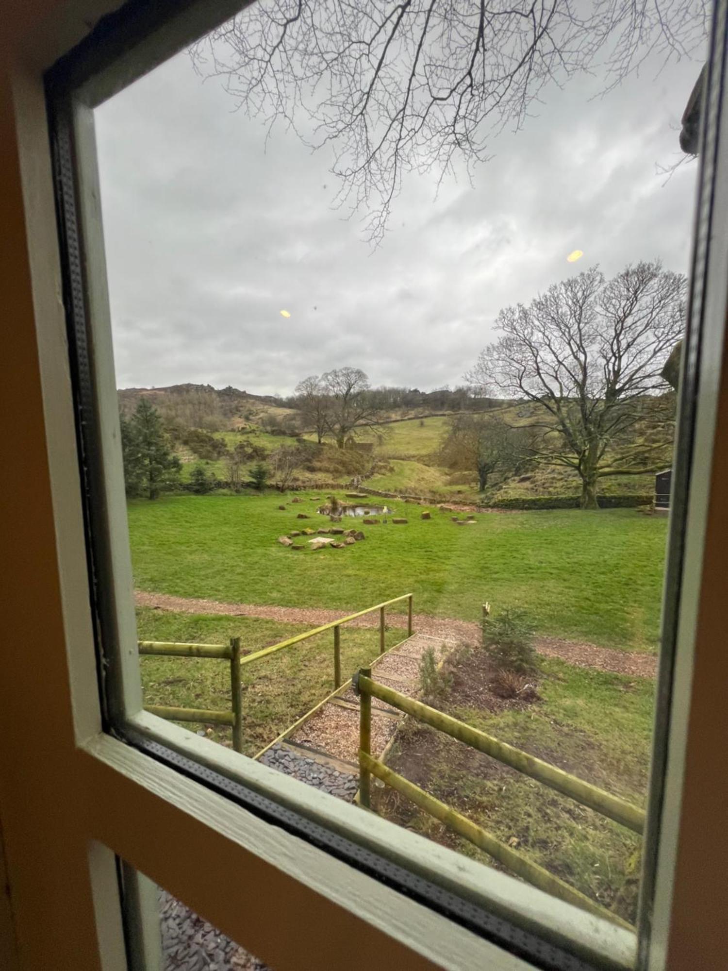 Lavender Retreat With Private Hot Tub Pension Upper Hulme Buitenkant foto
